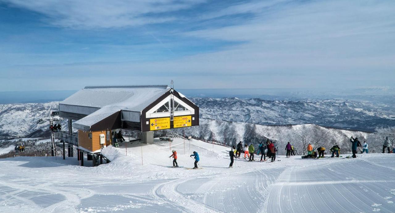Nozawa Central Exterior photo