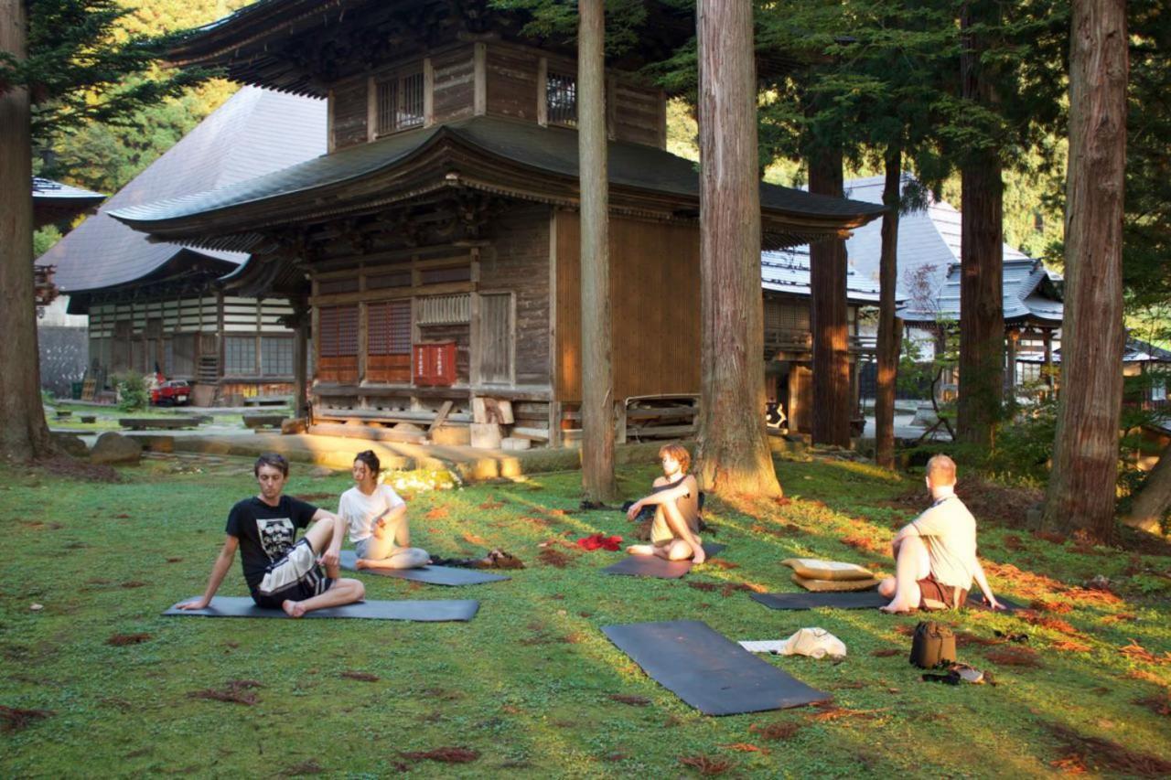 Nozawa Central Exterior photo